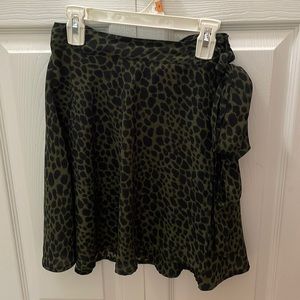 dark/olive green leopard pattern skirt